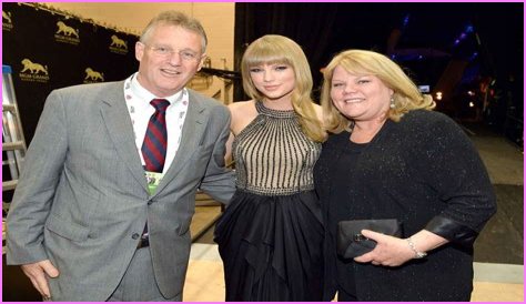 Taylor Swift's Reunited Parents: A Family Affair